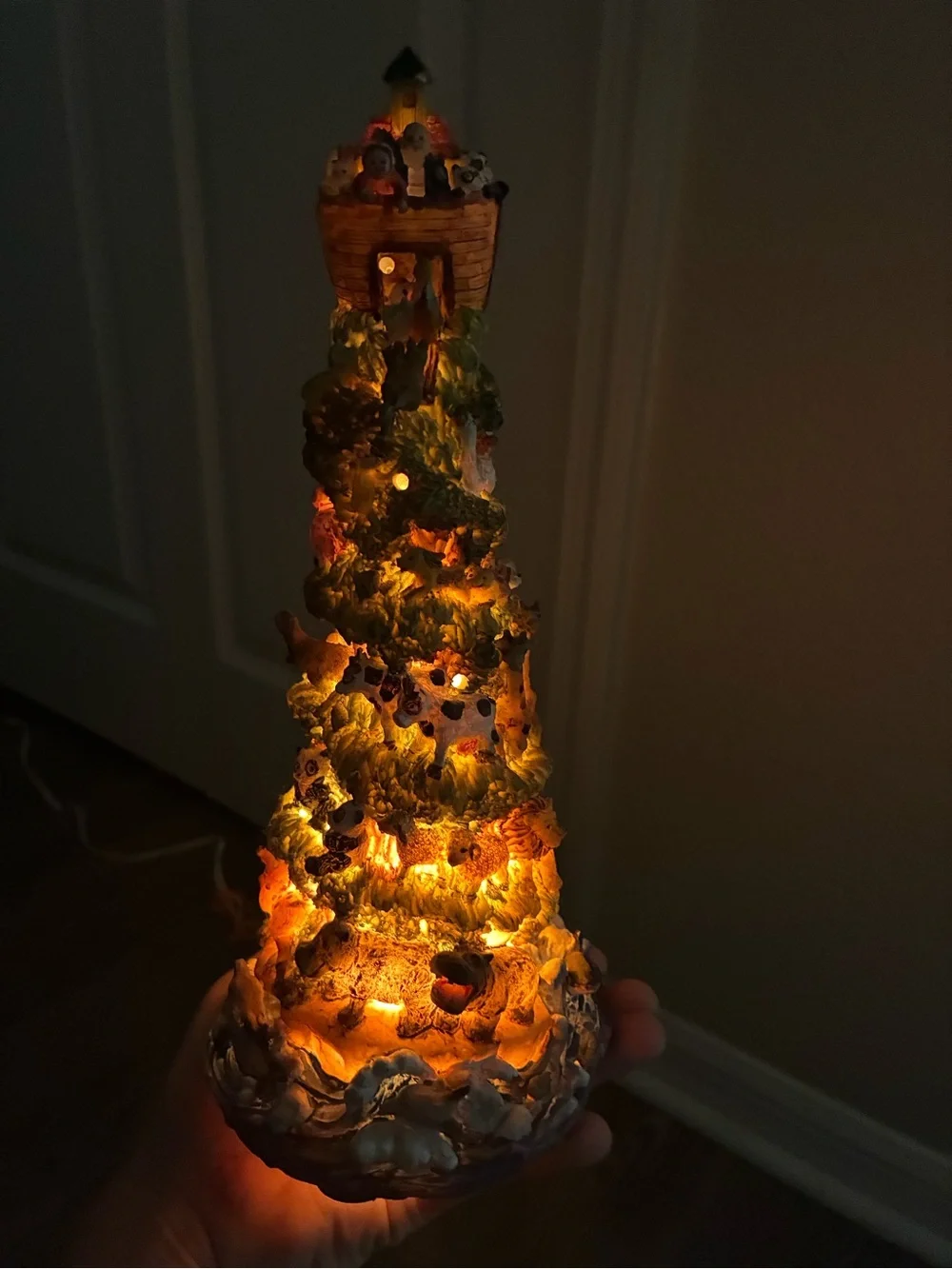Hand-Painted Animal Nativity Tree Light - Multicolor Noah’s Ark Light up Decor